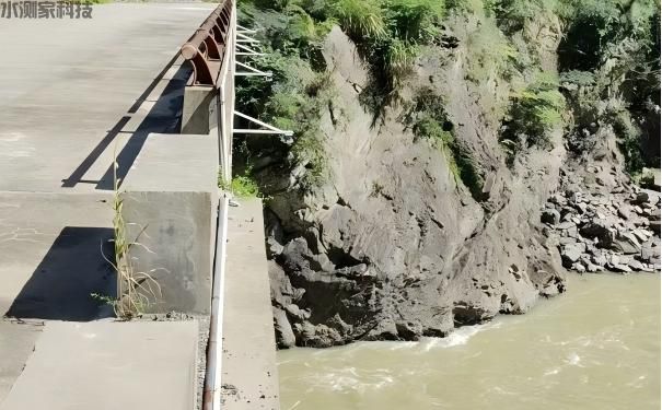 河道阵列式雷达波测流系统