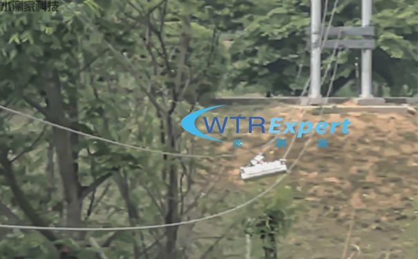 缆道测流车侧翻现场图